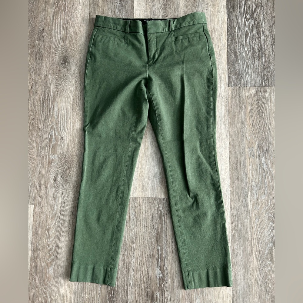 Banana Republic Sloan Curvy Fit Pant, Olive, Size 4